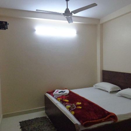 Delhi Inn,Walk In Nizamuddin Railway Station New Delhi Exterior photo